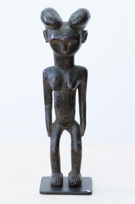 Kwere - Female figure